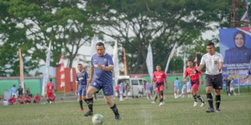 Perkuat Kesebelasan Forkopimda, Bupati Solok Turun Sebagai Pemain Pada Awal Babak Kedua