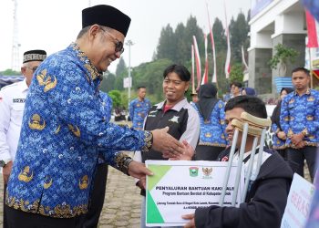 Pemkab Solok Gelar Upacara Peringatan HUT KORPRI Ke-52 Serta HUT PGRI Ke-78