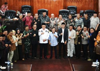 DPRD Kabupaten Solok Gelar Rapat Paripurna Dalam Rangka Penetapan APBD Tahun Anggaran 2024