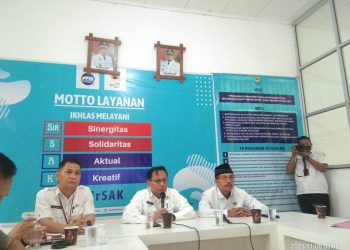 Menyikapi Kemelut yang Terjadi di SMPN 2 dan SDN 20 Batusangkar, Dinas Pendidikan dan Kebudayaan Serta Dinas Kominfo Tanah Datar Mengelar Konferensi Pers