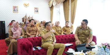 Bupati Solok Bersama TPID Ikuti Rakor Pengendalian Inflasi Daerah Secara Virtual
