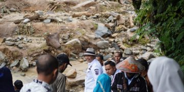 Bupati Solok Tinjau Lokasi Banjir Bandang Nagari Surian