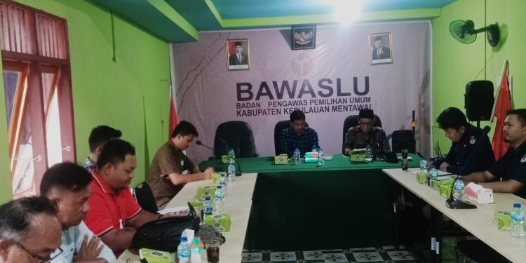 Bawaslu Mentawai Laksanakan Rakor Pemutakhiran Daftar Pemilih Tetap Berkelanjutan untuk Pemilu Tahun 2024