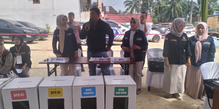 KPU Kab. Solok Selenggarakan Simulasi Pemungutan dan Perhitungan Suara pada Pemilu Tahun 2024
