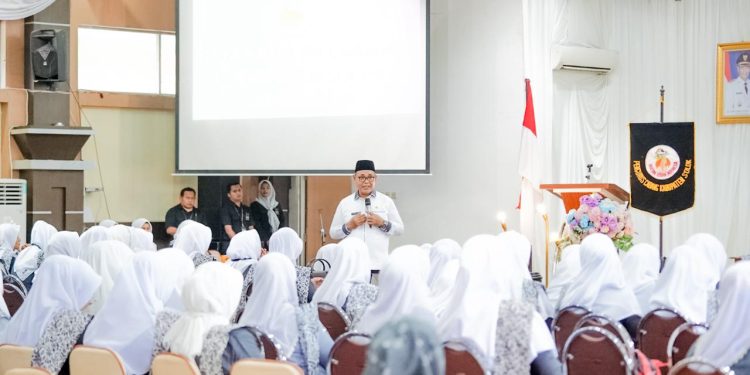 Bupati Solok Hadiri Rakercab dan Sidang Ilmiah IBI Cabang Solok Tahun 2024