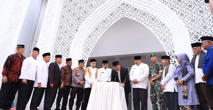 Tabligh Akbar Awali Peresmian Penggunaan Gedung Baru Mesjid Besar Syura