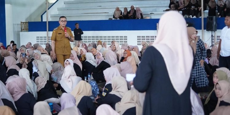 Dalam Rangka Peningkagan Mutu Pendidikan, Bupati Solok Laksanakan Rakor Bersama Guru TK/PAUD Se-Kabupaten Solok