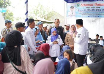 Kunker ke Nagari Koto Laweh, Warga Minta Bupati Solok Terus Berikan Pembangunan ke Nagari