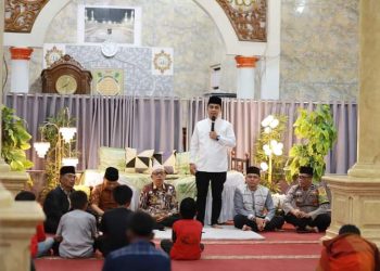 Peringati Isra Mi’raj Nabi Muhammad, Warga Gawan Gelar Salawaik Dulang