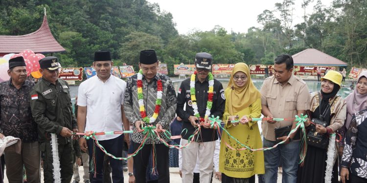 Bupati Puji Kinerja Walinagari Balai Panjang Saat Resmikan Objek Wisata Lembah Batang Mangkisi