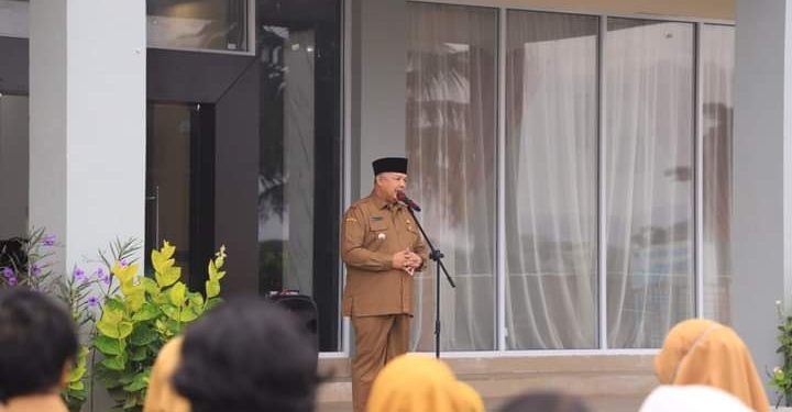 Pimpin Apel Gabungan, Wako Solok Sampaikan Hal Terkait Kinerja dan Dedikasi Seluruh ASN