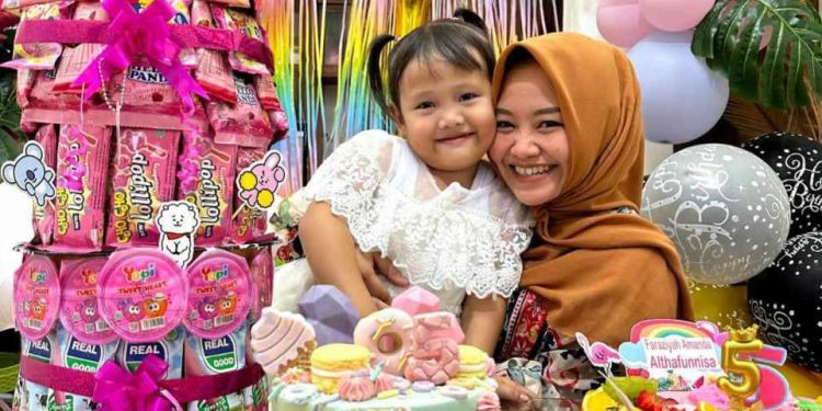 Perjuangkan Bakat Sang Anak, Linda Febbrianti Prasetyo Berhasil Antar Cia Althafunnisa Jadi Artis Senada Digital