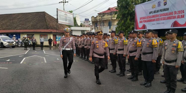 Polres Solok Kota Gelar Apel Operasi Keselamatan Singgalang 2024 untuk Tingkatkan Kesadaran Berkendara