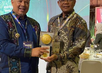 Pemko Solok Untuk Ke-11 Kalinya Terima Throphy Adipura 2023 Kategori Kota Kecil dari Menteri Lingkungan Hidup RI