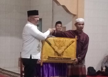 PJ Bupati Kepulauan Mentawai Safari Rhamadan di Mesjid Nurul Iman Sioban