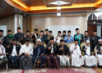 Ulama Tarekat se-Sumatera Barat Dukung Epyardi Asda untuk Kebangkitan Pembangunan