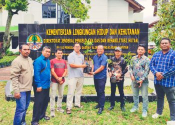 BPDAS Agam Kuantan Provinsi Sumbar Berikan Bantuan Bibit Tanaman Buah untuk Masyarakat Desa Tuapeijat