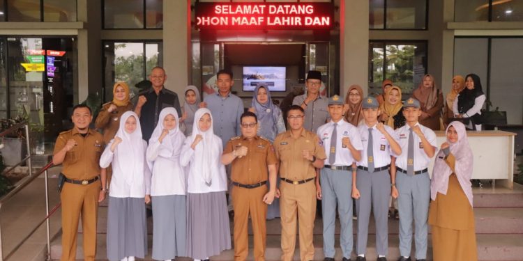 Pj. Walikota Payakumbuh Lepas 6 Orang Paskibraka untuk Mengikuti Seleksi Paskibraka Tingkat Provinsi