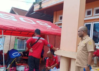 Peduli Sesama, Pemkab. Solok Dirikan Dapur Umum di Lokasi Bencana Bukik Batabuah Kab. Agam