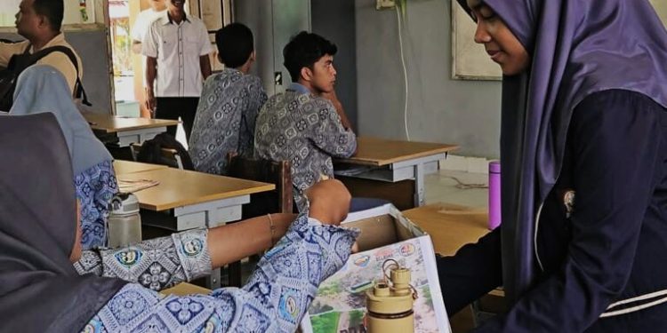 OSIS SMAN 1 Kecamatan Guguak Kab. Limapuluh Kota Galang Bantuan Bagi Korban Bencana Alam di Sumatera Barat