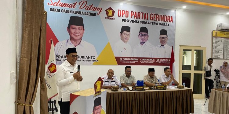 Dapat Dukungan Penuh Prabowo Subianto, Epyardi Asda Serahkan Formulir Pendaftaran ke Gerindra Sumbar
