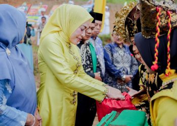 Ketua TP-PKK Kab. Solok Hadiri Pemberian Ijazah Santri Kelas XII Angkatan Ke XVI Tahun Pelajaran 2023-2024