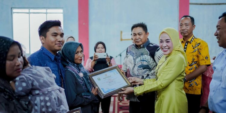 Emiko Epyardi Asda Hadiri Acara Pelayanan Kesehatan Masyarakat Integrasi Layanan Primer (ILP) di Nagari Batu Bajanjang