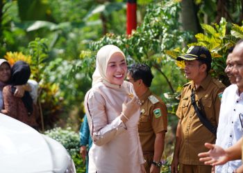 Ketua TP-PKK Kab. Solok Survei Lokasi Persiapan Lomba Kader Posyandu Berprestasi Tingkat Provinsi di Nagari Koto Sani