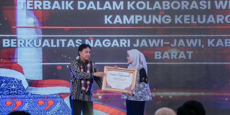 Ukir Prestasi, Kabupaten Solok Kembali Meraih Dua Penghargaan