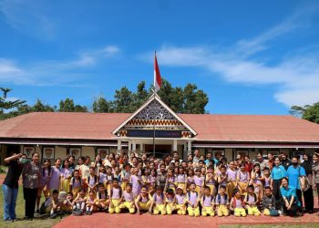 Kapolres Mentawai Terima Kunjungan Siswa SD dan SMP Cahaya Bangsa