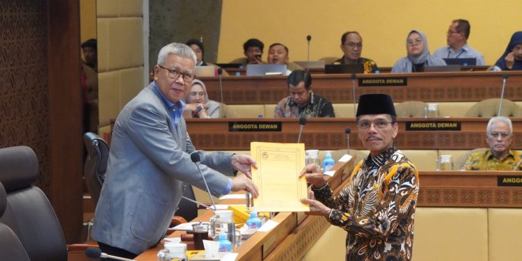 Komisi II DPR-RI Bahas RUU Kab/Kota, Bupati Safaruddin Sampaikan Sejumlah Usulan