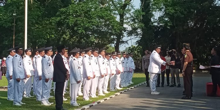 Sebanyak 42 Kades di Mentawai Terima SK Perpanjangan Masa Jabatan