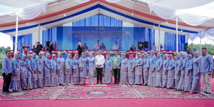 Kab. Solok Berhasil Pertahankan Juara Umum Pada Jambore Kader PKK Berprestasi Tingkat Provinsi Sumatera Barat ke XXI Tahun 2024