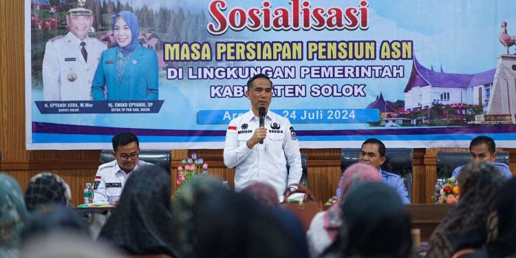 Mewakili Bupati Solok, Sekda Medison Buka Kegiatan Sosialisasi Masa Persiapan Pensiun ASN di Lingkungan Pemkab Solok