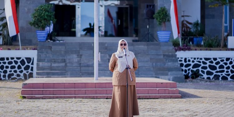 Apel Pagi Pemkab Solok, Kadis Kominfo Menghimbau Agar Semua OPD Berkenan untuk Bekerjasama Dalam Mengelola dan Memanfaatkan Website OPD