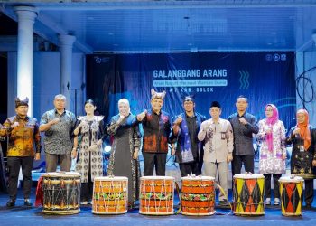 Bupati Epyardi Asda Secara Resmi Membuka Kolaborasi Tiga Even