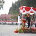 Bupati Solok Hadiri Upacara Penurunan Bendera Sang Merah Putih di Lapangan Convention Hall Alahan Panjang