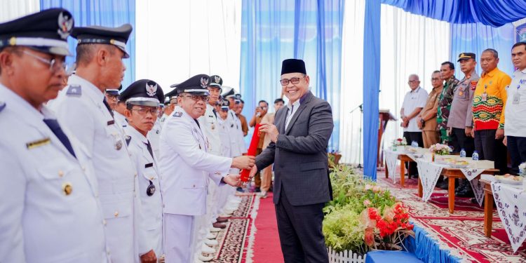 Bupati Solok Kukuhkan Perpanjangan Masa Jabatan 49 Walinagari dan Resmikan 3 Gedung Pemerintahan Kabupaten Solok