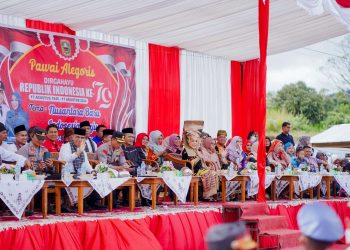 Pemkab Solok Menggelar Pawai Alegoris Dalam Rangka Memeriahkan HUT RI Ke-79