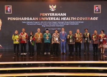 Pemda Mentawai Terima Penghargaan Universal Health Coverage (UHC) Award 2024 dari Wakil Presiden RI Ma’ruf Amin