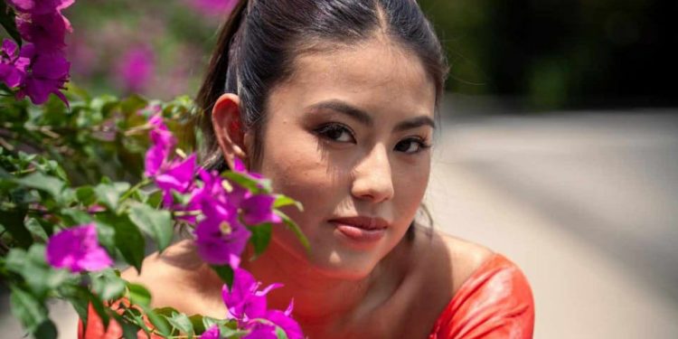 Penyanyi Malaysia Kat Roshan Rilis Single “Ku Percaya” Karya Musisi Legend Indonesia Chossy Pratama