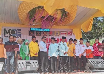 Ribuan Warga Antar Mara Ondak – Desrizal Mendaftar ke KPU Pasaman