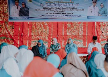 Ketua TP-PKK Kab. Solok Hadiri Penilaian Gerakan PKK Tingkat Kabupaten Solok Tahun 2024 di Nagari Jawi-Jawi Guguak