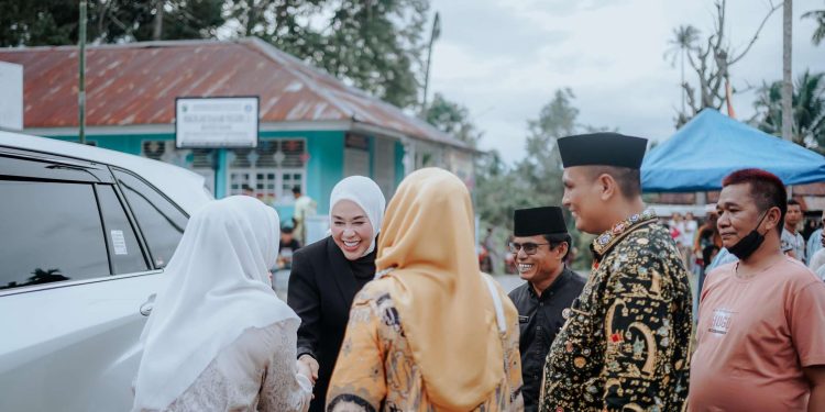 Turnamen Volly Ball Koto Sani Cup I Tahun 2024 Secara Resmi Dibuka oleh Ketua TP-PKK Kab. Solok