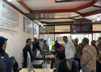 PJ Bupati Solok Lakukan Kunjungan Ke Kawasan Perkantoran di Islamic Center Koto Baru