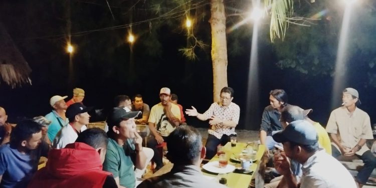 Para Pemuda Dusun Jati Menaruh Harapan kepada Bapaslon Bupati Mentawai Rijel-Yosep
