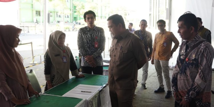 Pastikan Kelancaran SKD CPNS 2024, Pjs Bupati Ahmad Zakri Monitoring Pelaksanaan Seleksi CPNS 50 Kota