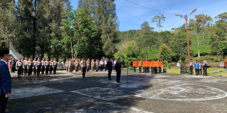 Pemkab Solok Laksanakan Upacara Peringatan Hari Pahlawan