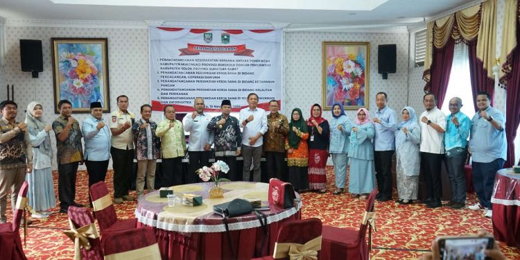 Pemerintah Kabupaten Solok Tandatangani Kerjasama dengan Pemerintah Kabupaten Muko – Muko