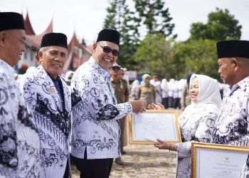 Pemkab Solok Laksanakan Upacara Peringatan HUT PGRI Ke-79